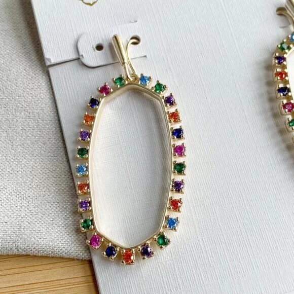 Kendra Scott Stud Earrings - Picture 2 of 4